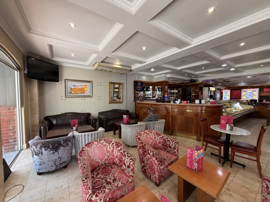 To Let Commercial Property for Rent in Green Point Western Cape